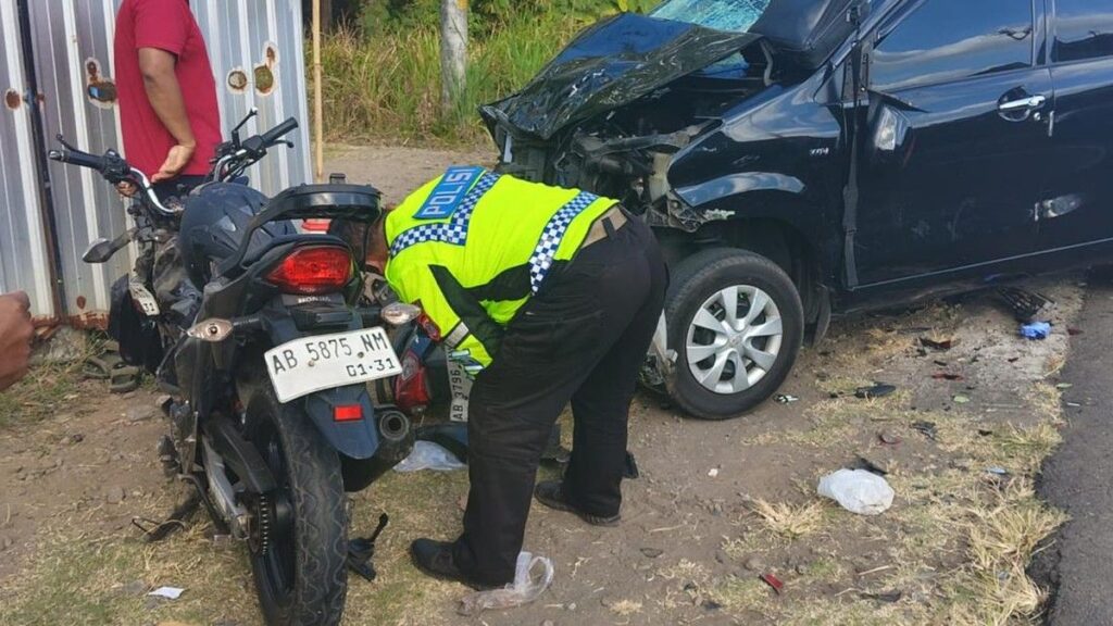 Mobil Avanza Tabrak Tiga Motor di Moyudan Sleman Dua Meninggal