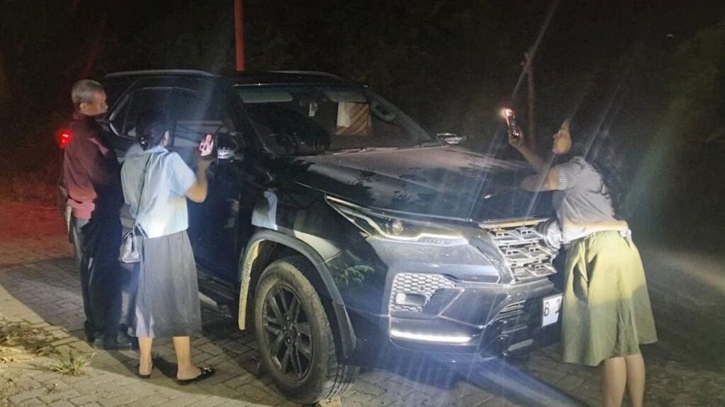 Sekda Konsel Tabrak Adik Kandung Saat Penggerebekan