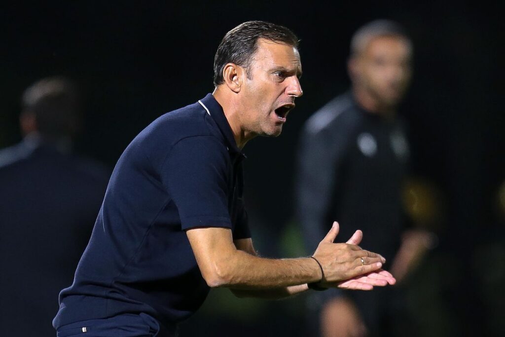 Pelatih Rio Ave Menilai Detail Bola Mati Tentukan Kekalahan Timnya