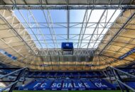 FC Schalke Hadapi Hallescher FC di DFB Pokal