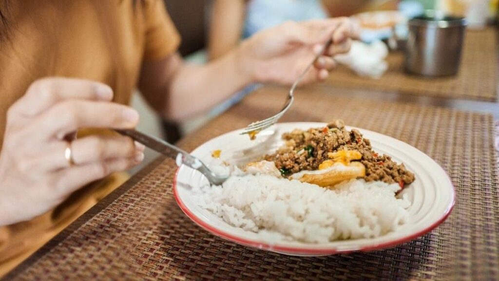 Penelitian Ungkap Waktu Makan Pertama dan Risiko Kematian di AS