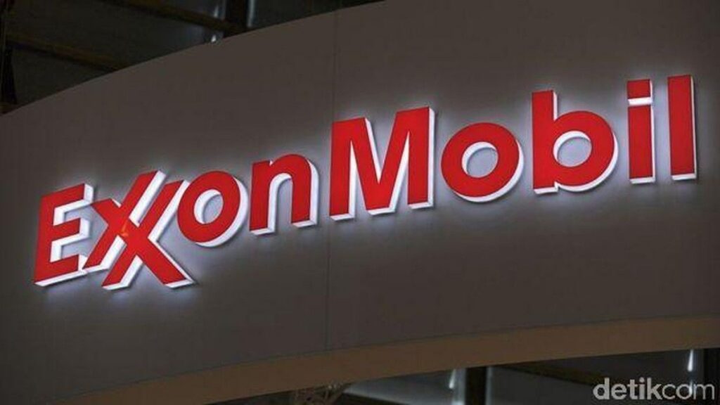 Keuntungan ExxonMobil dan Chevron Melonjak Akibat Kenaikan Harga Minyak Dunia