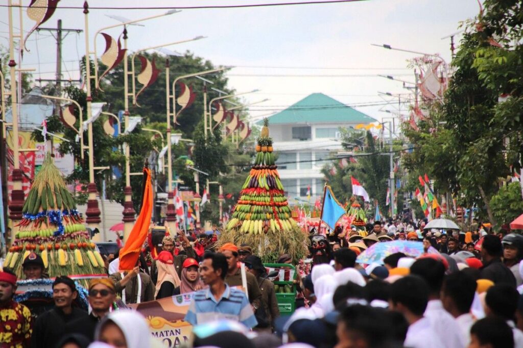 Pemkab Kebumen Rayakan Hari Jadi ke-397 dengan 3.000 Porsi Nasi Tempelang Gratis