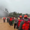 Brimob Polda Sumbar Kerahkan 71 Personel Evakuasi Warga Korban Banjir Padang