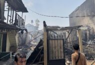 Kebakaran Hanguskan Rumah Kontrakan dan Lapak di Duren Sawit Jakarta Timur