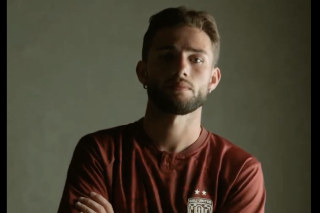 Bali United Perkuat Lini Depan dengan Merekrut Jay Herdman