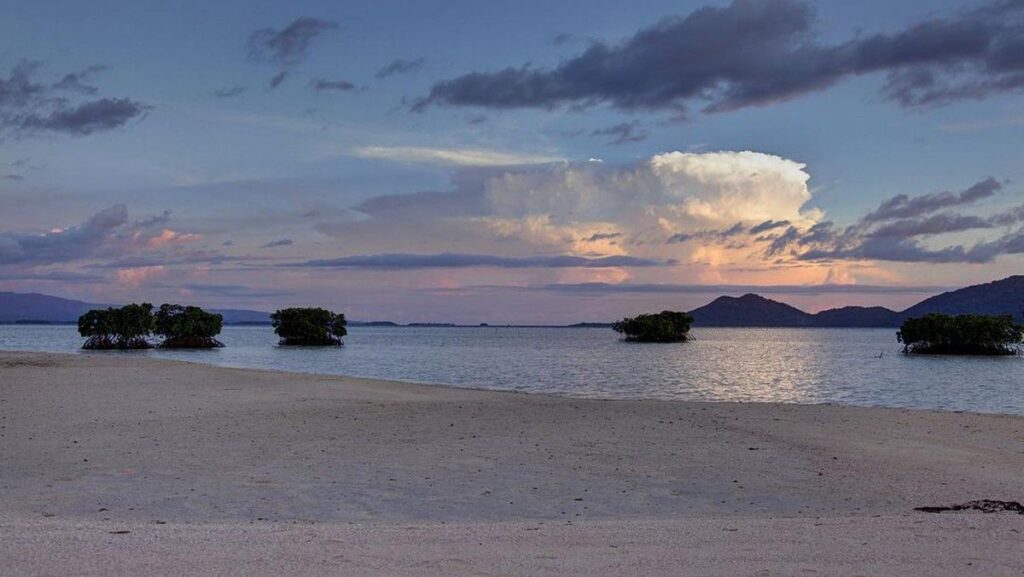 5 Destinasi Wisata di Bougainville yang Menarik Dikelilingi