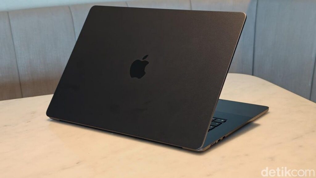 Pasokan MacBook Air Menipis Akibat Krisis Memori Global