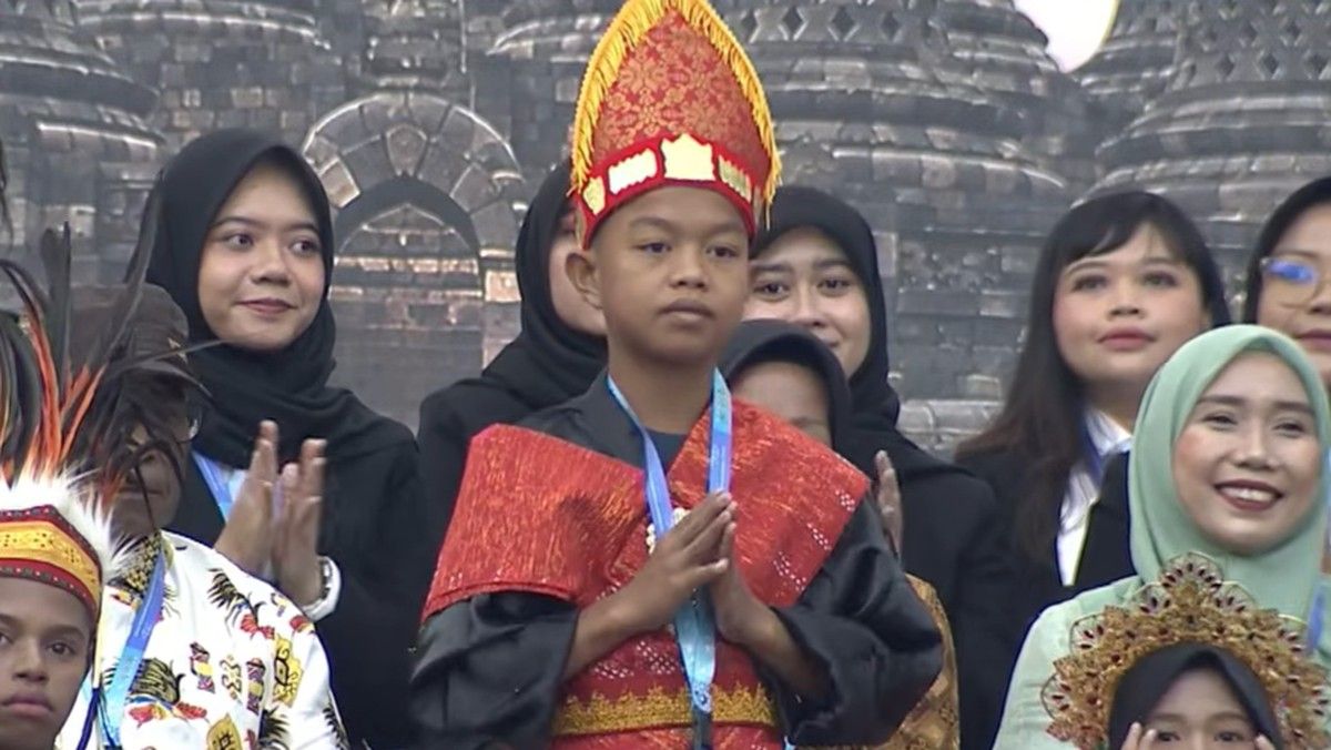 Prabowo Hadirkan Siswa Sekolah Rakyat di Sidang Tahunan MPR 2026