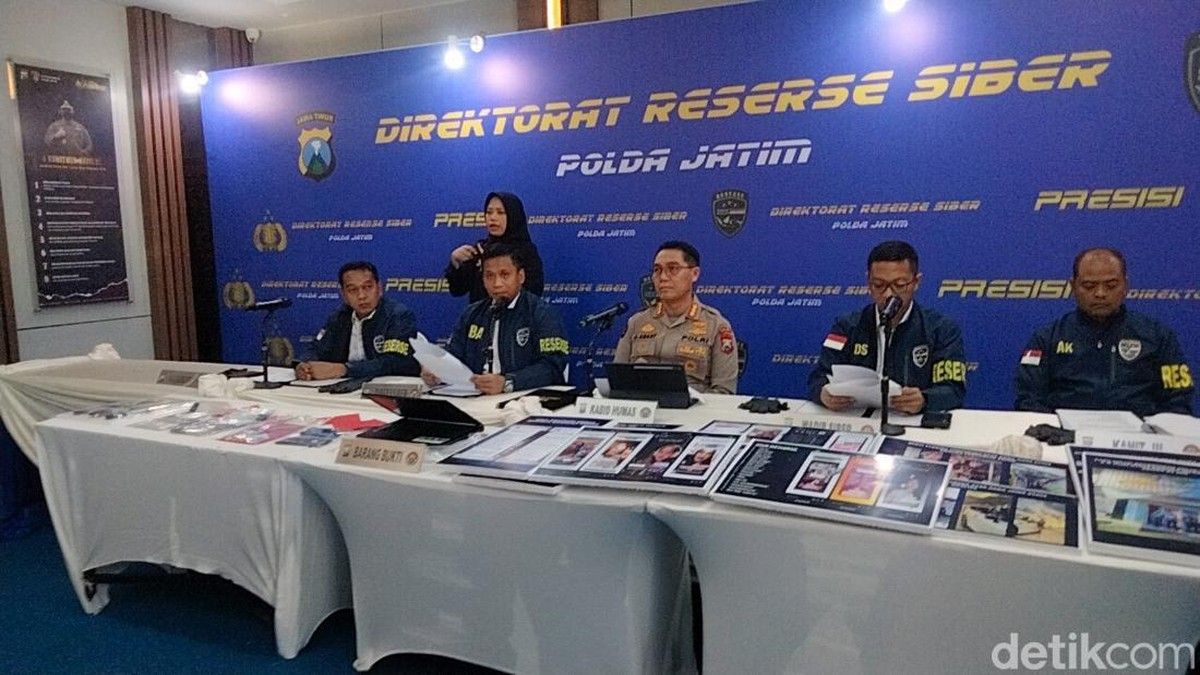 Polda Jatim Bongkar Arisan Online Fiktif Senilai Rp 71 Miliar