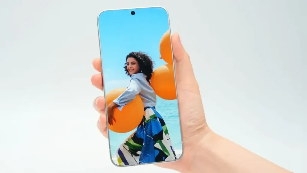 Tecno Siapkan Ponsel Tanpa Bezel Pertama di Dunia untuk IFA 2026