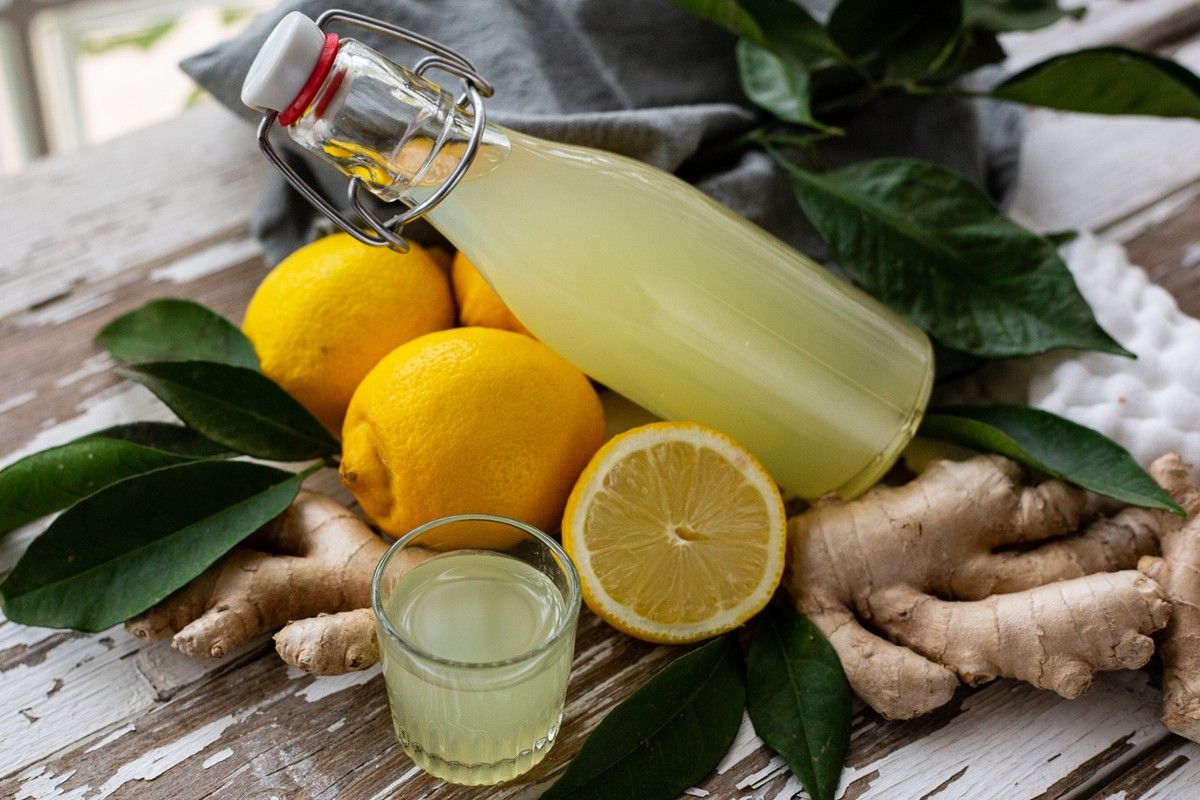 5 Manfaat Minum Jus Lemon untuk Kesehatan Tubuh dan Ginjal