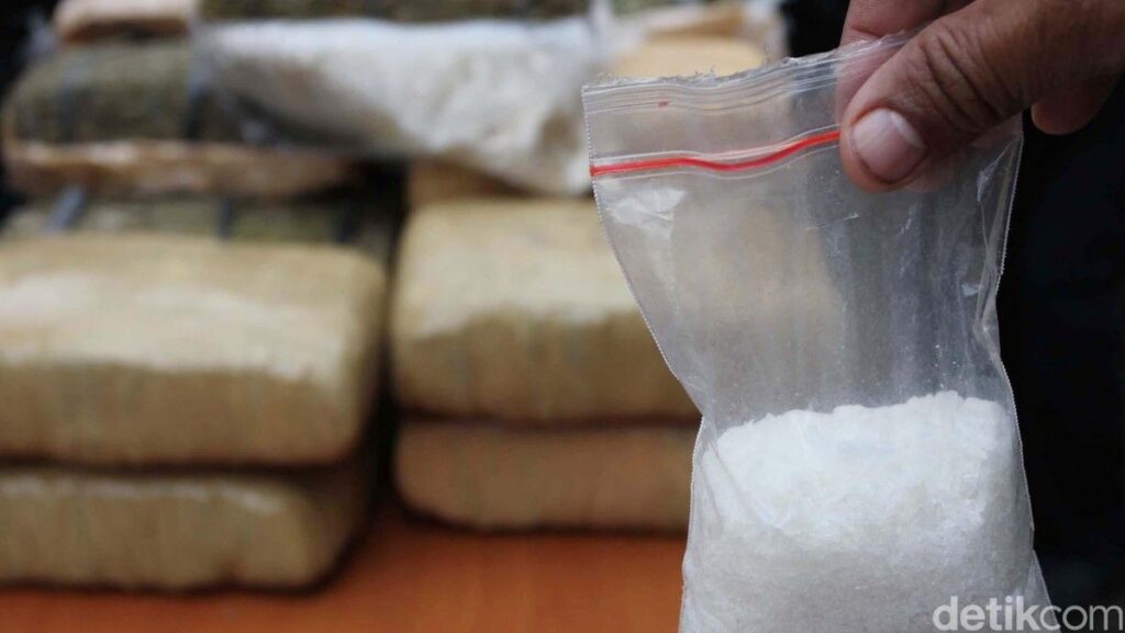 Polisi Tangkap Pengedar Sabu Bermodus Nasi Goreng di Cileungsi