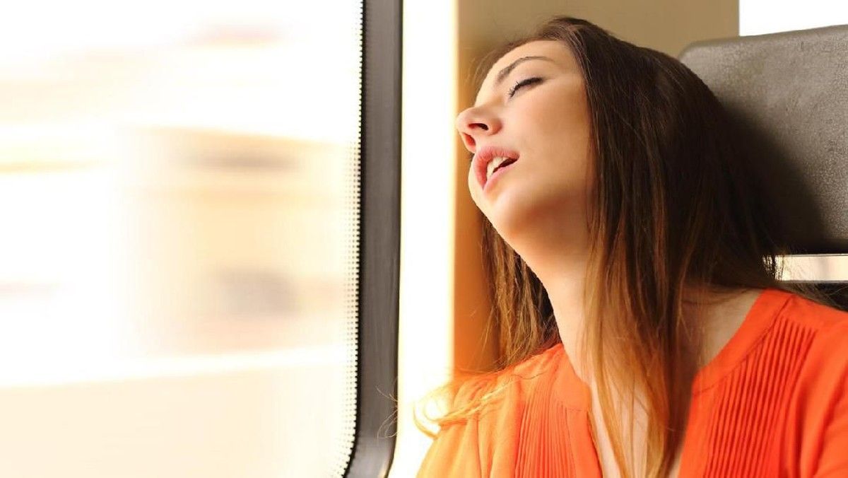 Tidur Mulut Terbuka Memicu Perubahan Bentuk Wajah dan Rahang