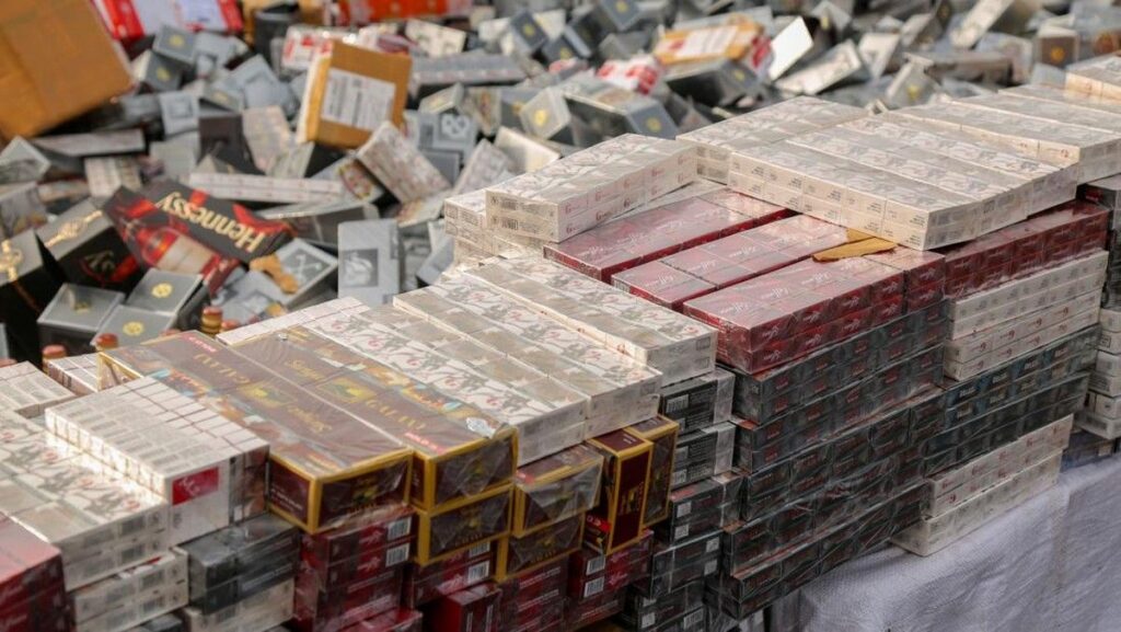 Bea Cukai Makassar Gagalkan Peredaran 7,8 Juta Rokok Ilegal