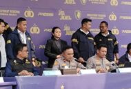 KKB Sandera 9 Warga dan Tembak Ibu Rumah Tangga di Mimika