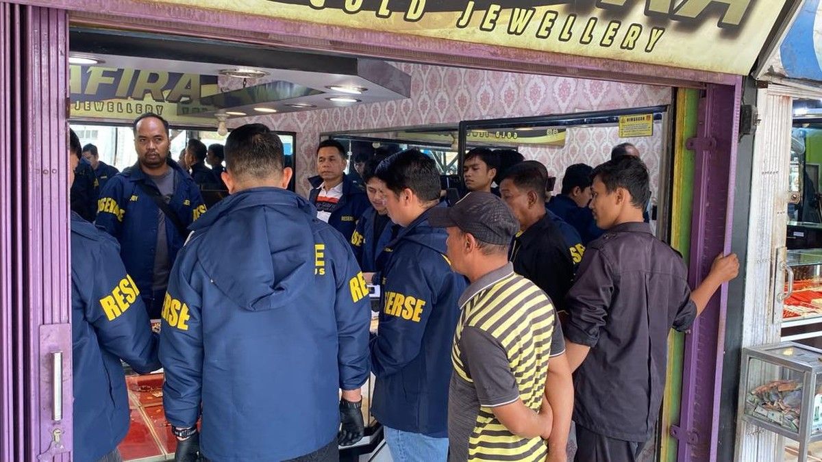Polda Riau Menyita Ratusan Gram Emas Ilegal di Kampar
