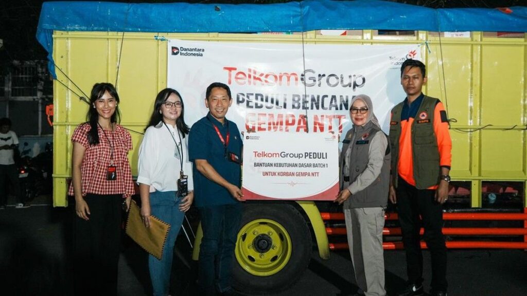 TelkomGroup Salurkan Bantuan Rp1,3 Miliar untuk Korban Gempa NTT