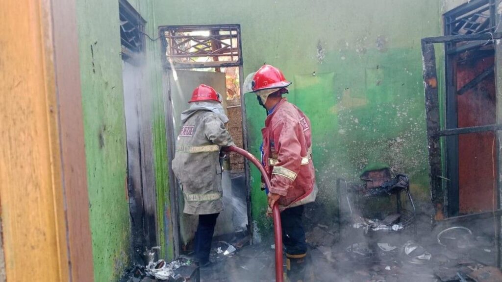 Kebakaran Rumah di Karangsembung Cirebon Dipicu Korsleting Charger HP