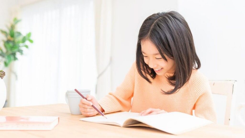 20 Contoh Soal Volume Prisma Segitiga Pilihan Ganda dan Essay