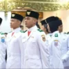 Tim Adil Makmur Bertugas dalam Upacara Penurunan Bendera HUT ke-81 RI