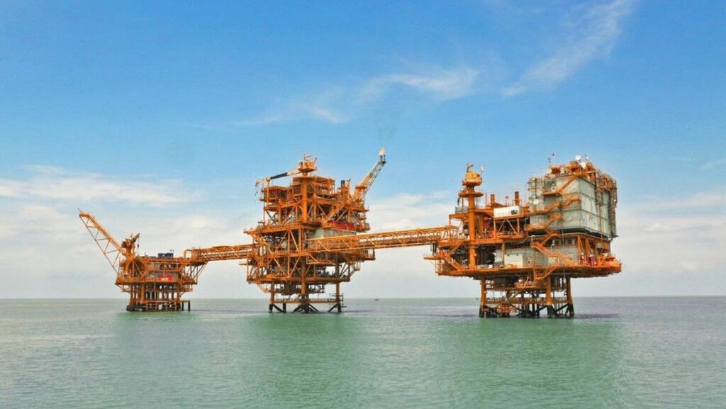 Harga Minyak Dunia Anjlok Usai Sinyal Damai AS dan Iran