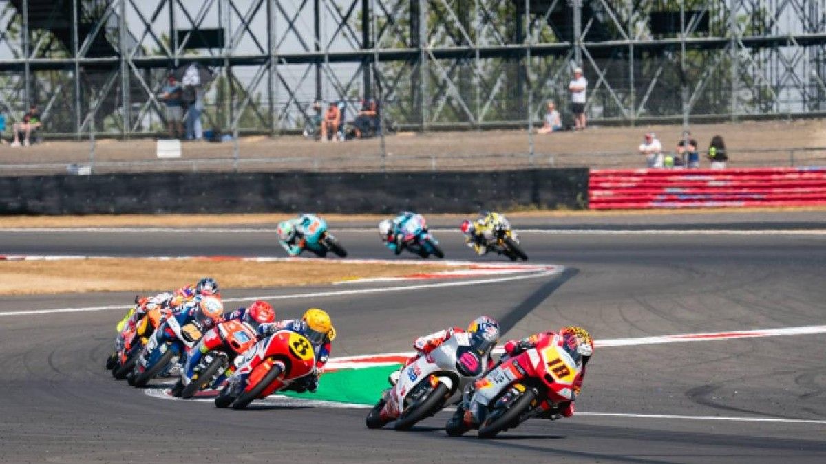 Veda Ega Pratama Tembus 10 Besar Moto3 GP Inggris 2026