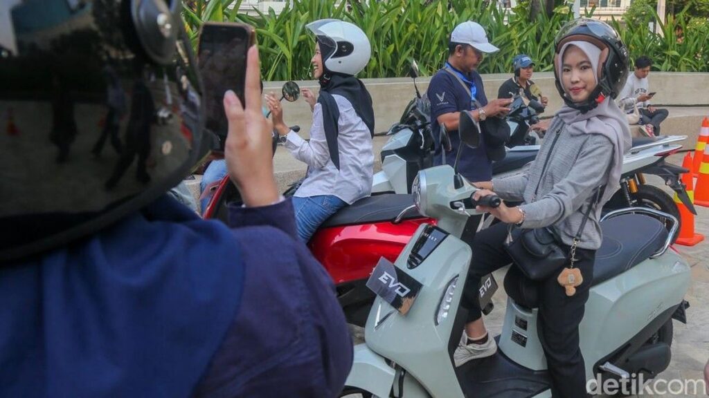 Kementerian ESDM Sebut Motor Listrik Hemat BBM dan Anggaran Negara