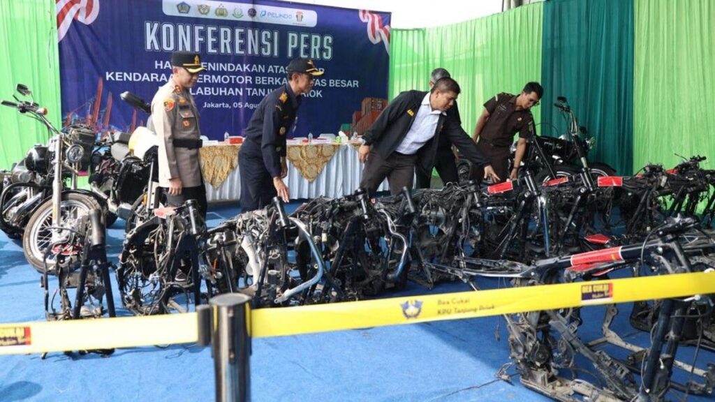 Bea Cukai Tanjung Priok Gagalkan Penyelundupan Motor Harley-Davidson Bekas