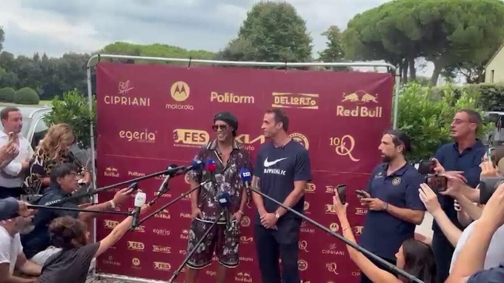 Ronaldinho Bergabung dengan Ravenna dan Bersiap Tampil di Serie C