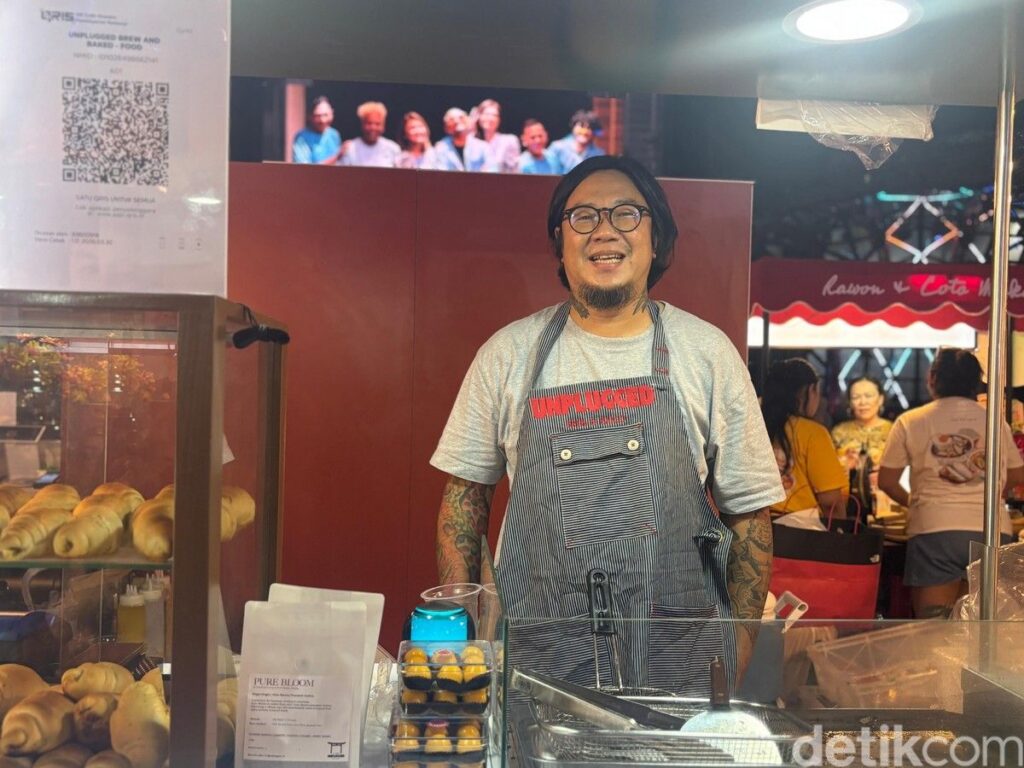 Dari Panggung Musik ke Dapur Roti, Cerita Iwan Saint Loco