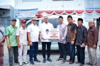 Andre Rosiade Serahkan Bantuan Ambulans untuk Nagari Kubang