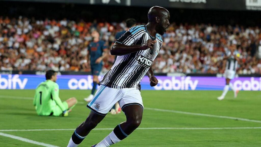 Yoane Wissa Cetak Dua Gol Newcastle Menang Atas Valencia