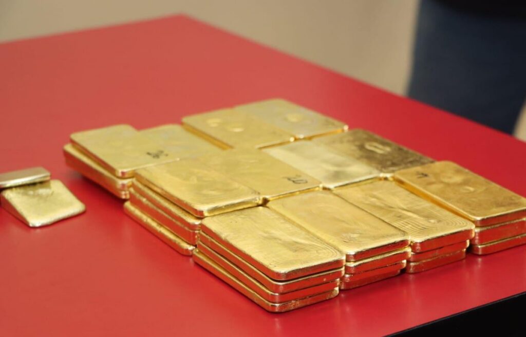 Harga Emas Antam Tahan di Rp 2,725 Juta Per Gram