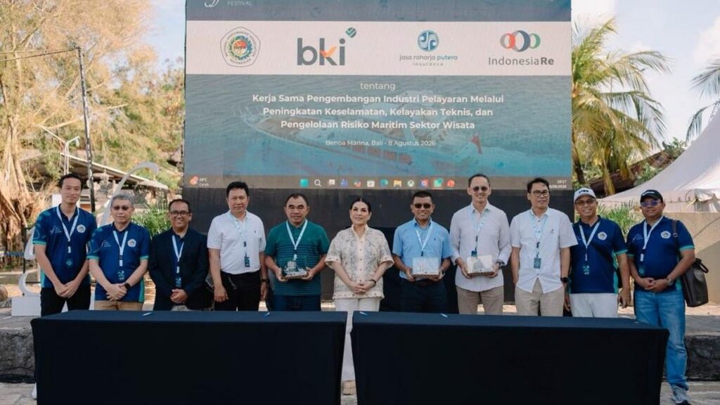 Jasaraharja Putera Tekan MoU Perkuat Keselamatan Wisata Bahari