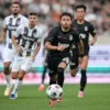Besiktas Tundukkan Hradec Kralove Meski Bermain dengan Tenaga 10 Pemain