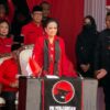 Megawati memimpin upacara HUT RI ke 81 di Sekolah Partai