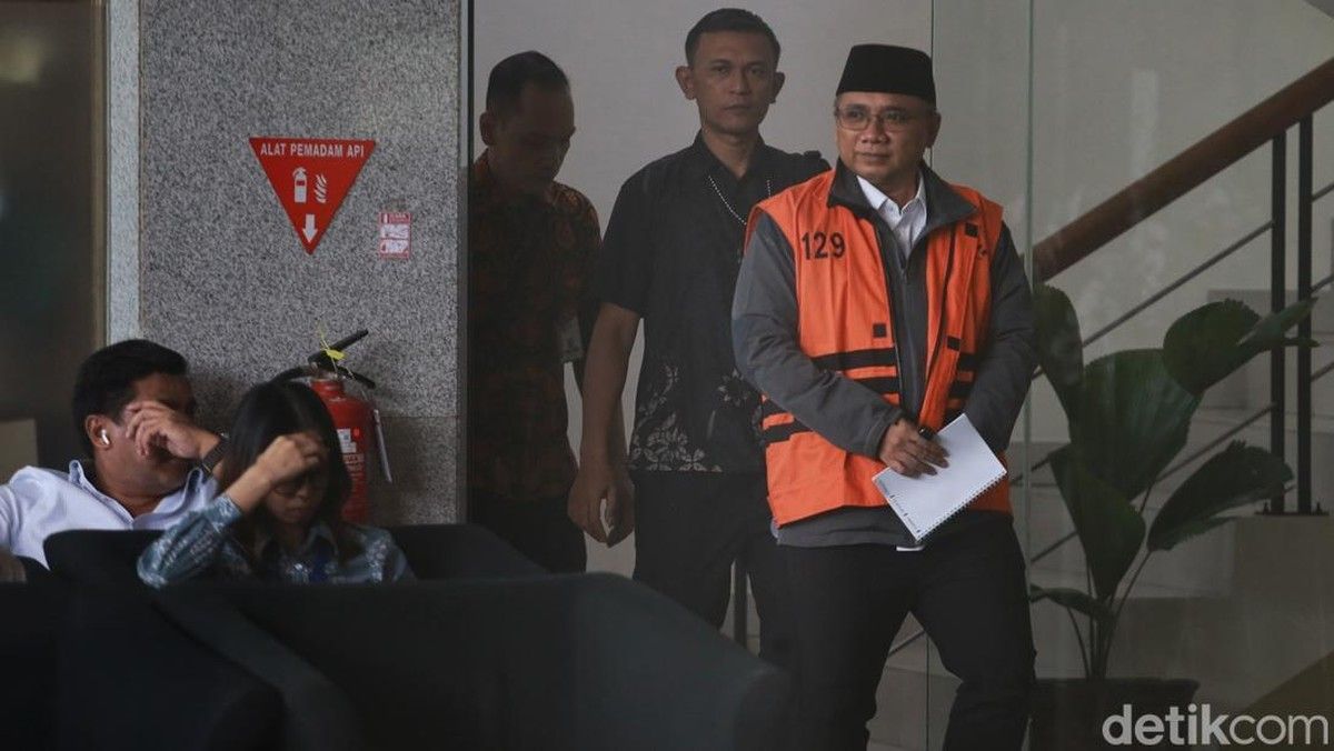KPK Dakwa Yaqut Cholil Siapkan USD 1 Juta Pengaruhi Pansus Haji