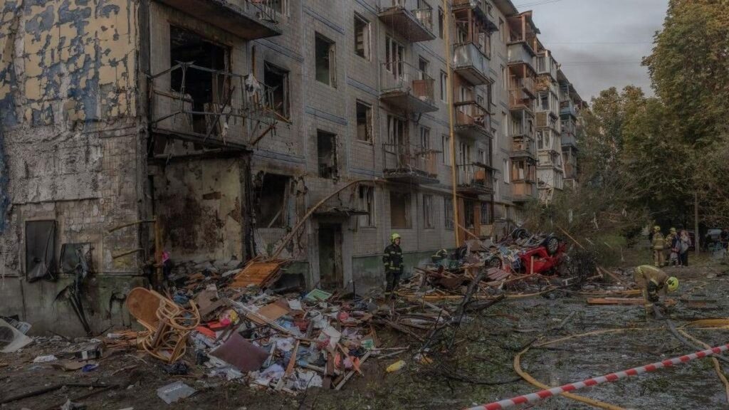 Sembilan Orang Tewas akibat Serangan Rudal Rusia di Kyiv