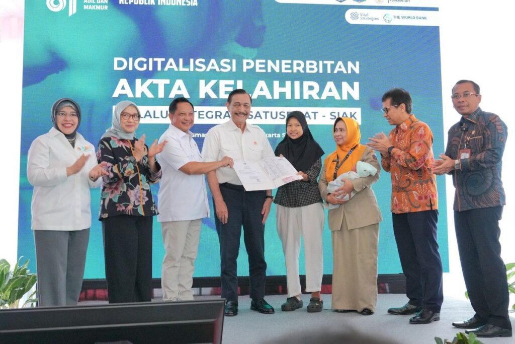 Pemerintah Luncurkan Digitalisasi Penerbitan Akta Kelahiran di Puskesmas