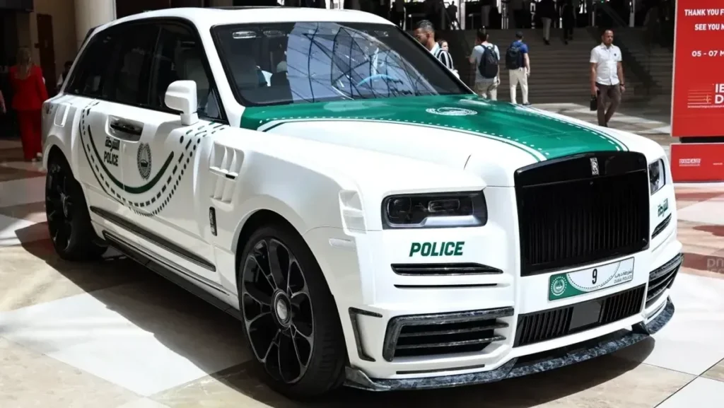 Alasan Polisi Dubai Gunakan Mobil Super Lamborghini dan Bugatti