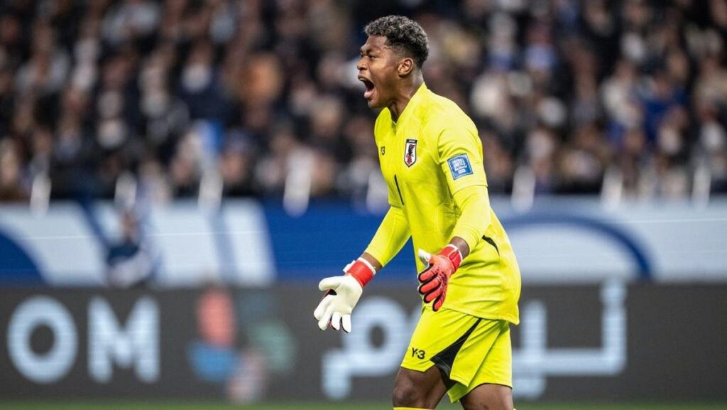 Aston Villa Rekrut Zion Suzuki dan Lepas Emiliano Martinez ke Juventus