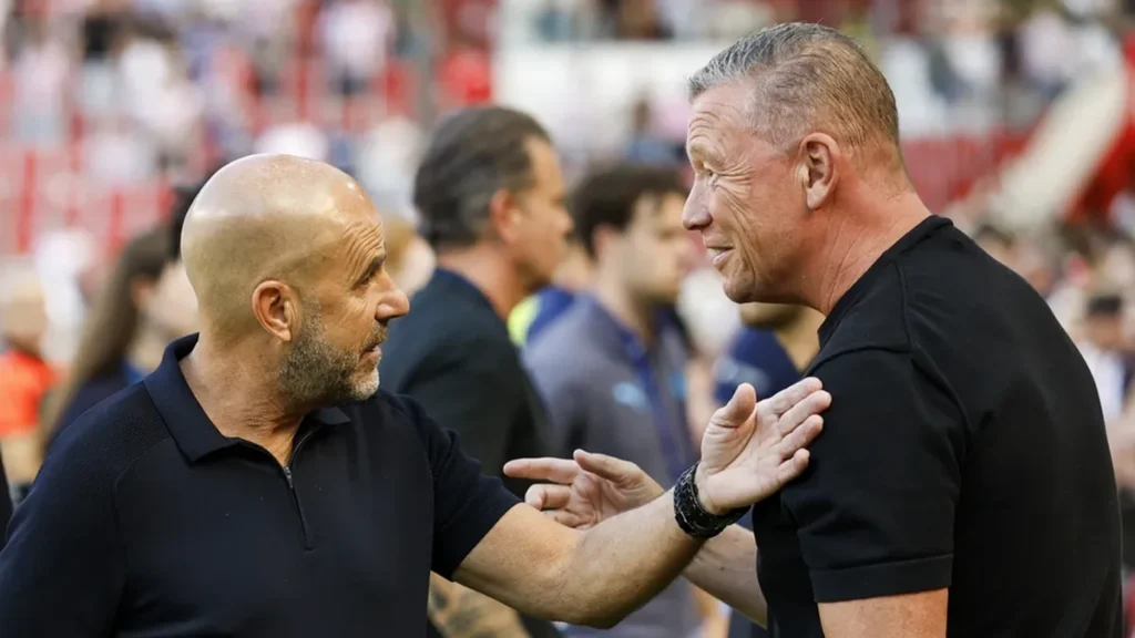 Joey Veerman Diganjar Kartu Merah Laga PSV vs AZ
