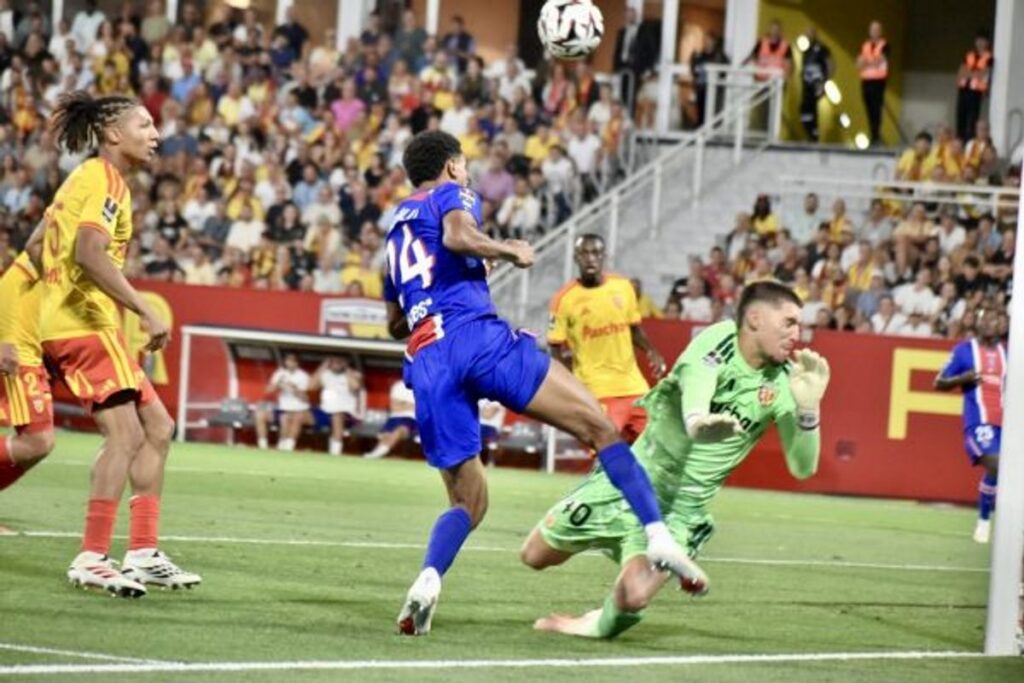 RC Lens Menang Trophée des Champions dengan Sepuluh Pemain di Stade Bollaert