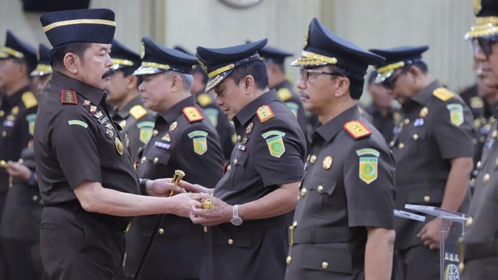 ST Burhanuddin Melantik 34 Pejabat Eselon II Kejaksaan Agung