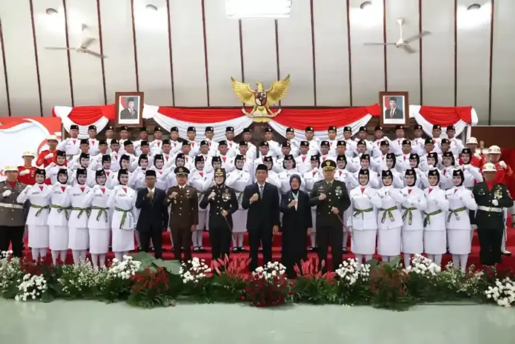 Pemerintah Daerah Kukuhkan Anggota Paskibraka 2026 di Berbagai Wilayah