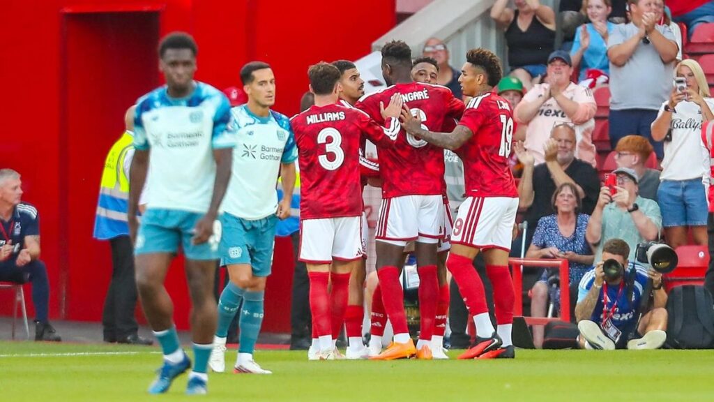 Bayer Leverkusen Tumbang 1-2 dari Nottingham Forest di Menit Akhir