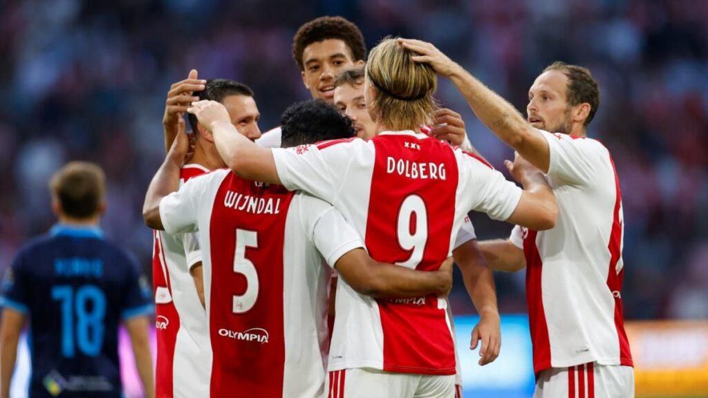 Pelatih dan Pemain Ajax Kecewa Hasil Lawan Shelbourne