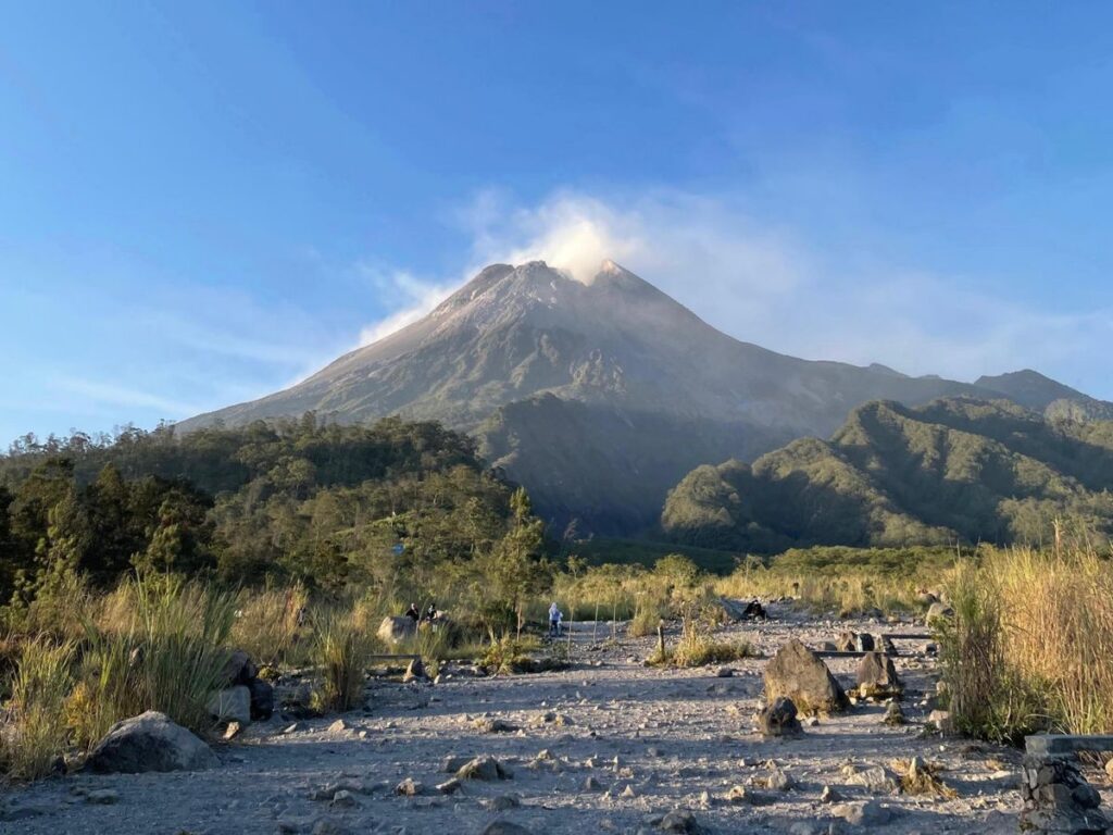 Aktivitas Vulkanik Gunung Merapi Meningkat pada 16 Agustus 2026