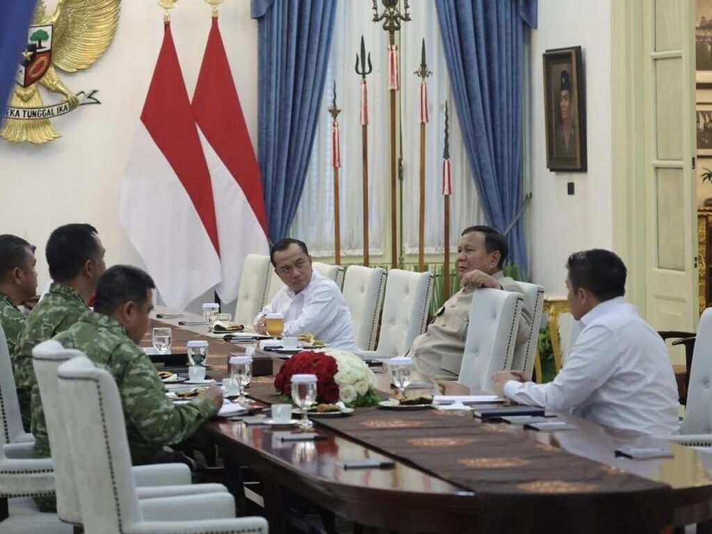 Prabowo Tinjau Program Strategis TNI di Istana Jakarta